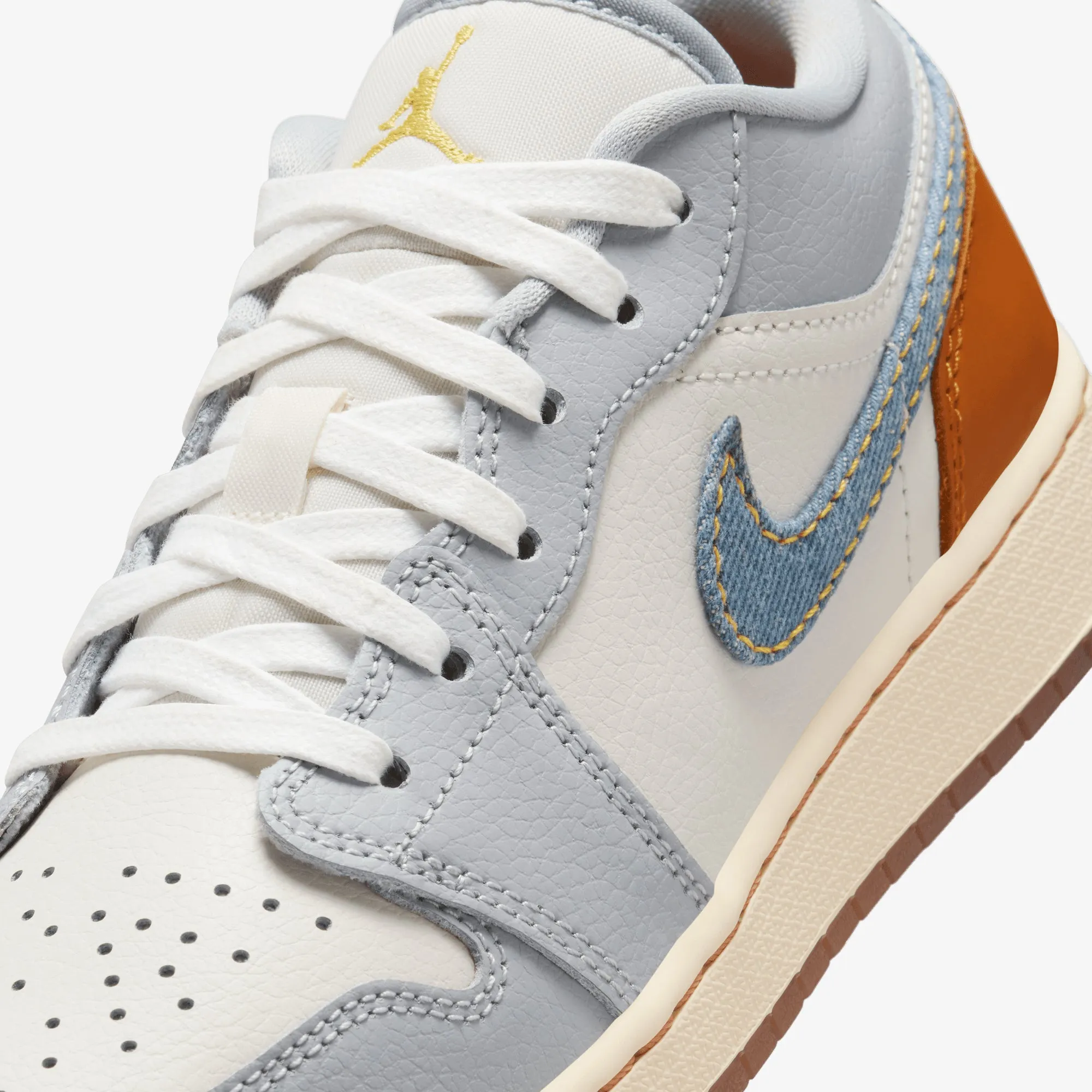 AIR JORDAN 1 LOW SE (GS) 'PHANTOM/LT ARMORY BLUE-COCONUT MILK'