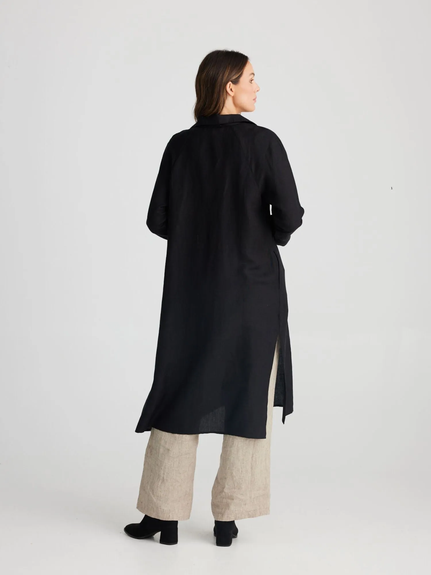 Amar Duster | Black