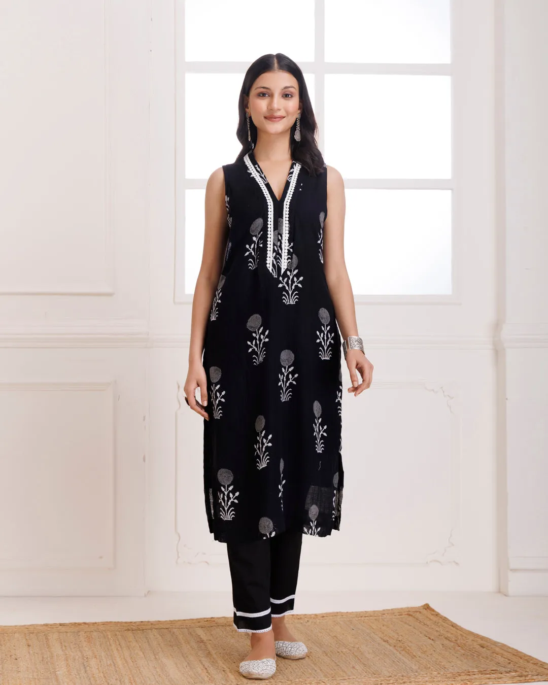 Black Butta Hand Block Print Moonga Suit Set