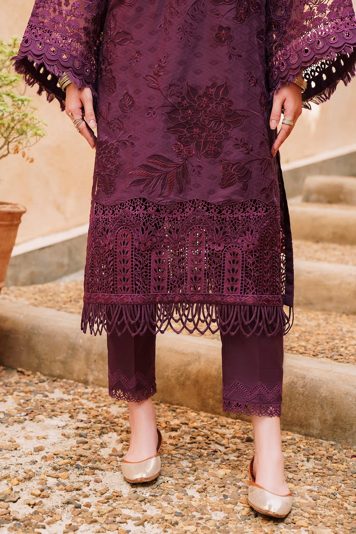 EMBROIDERED JACQUARD LAWN  SL12-D04