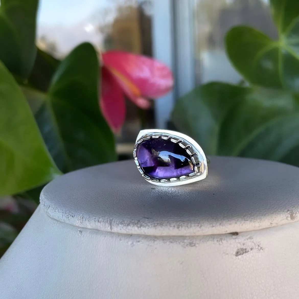 Eye ring in trapiche amethyst