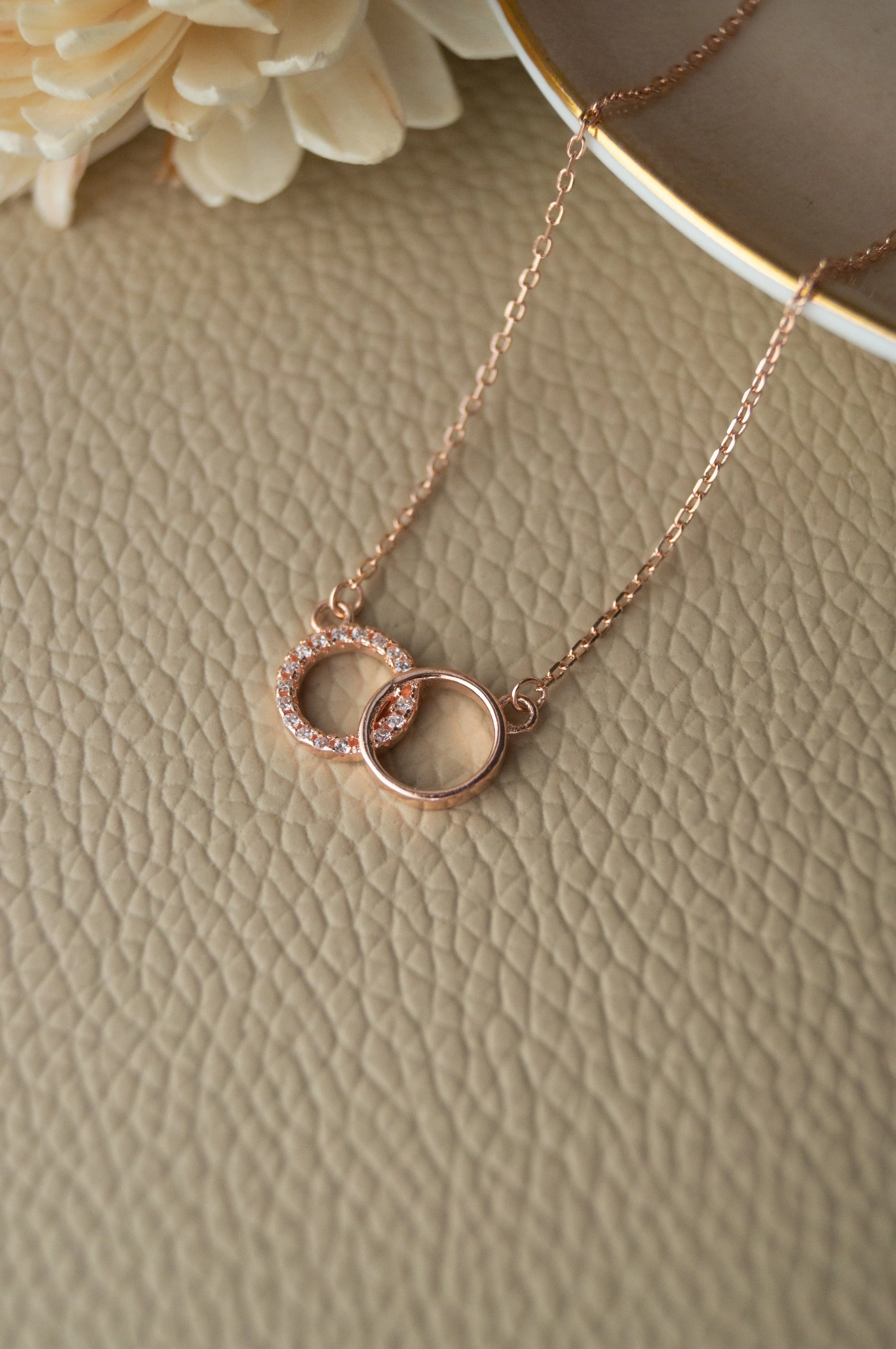 Interlinked Circles Rose Gold PLated Sterling Silver Chain Pendant