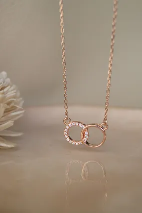 Interlinked Circles Rose Gold PLated Sterling Silver Chain Pendant