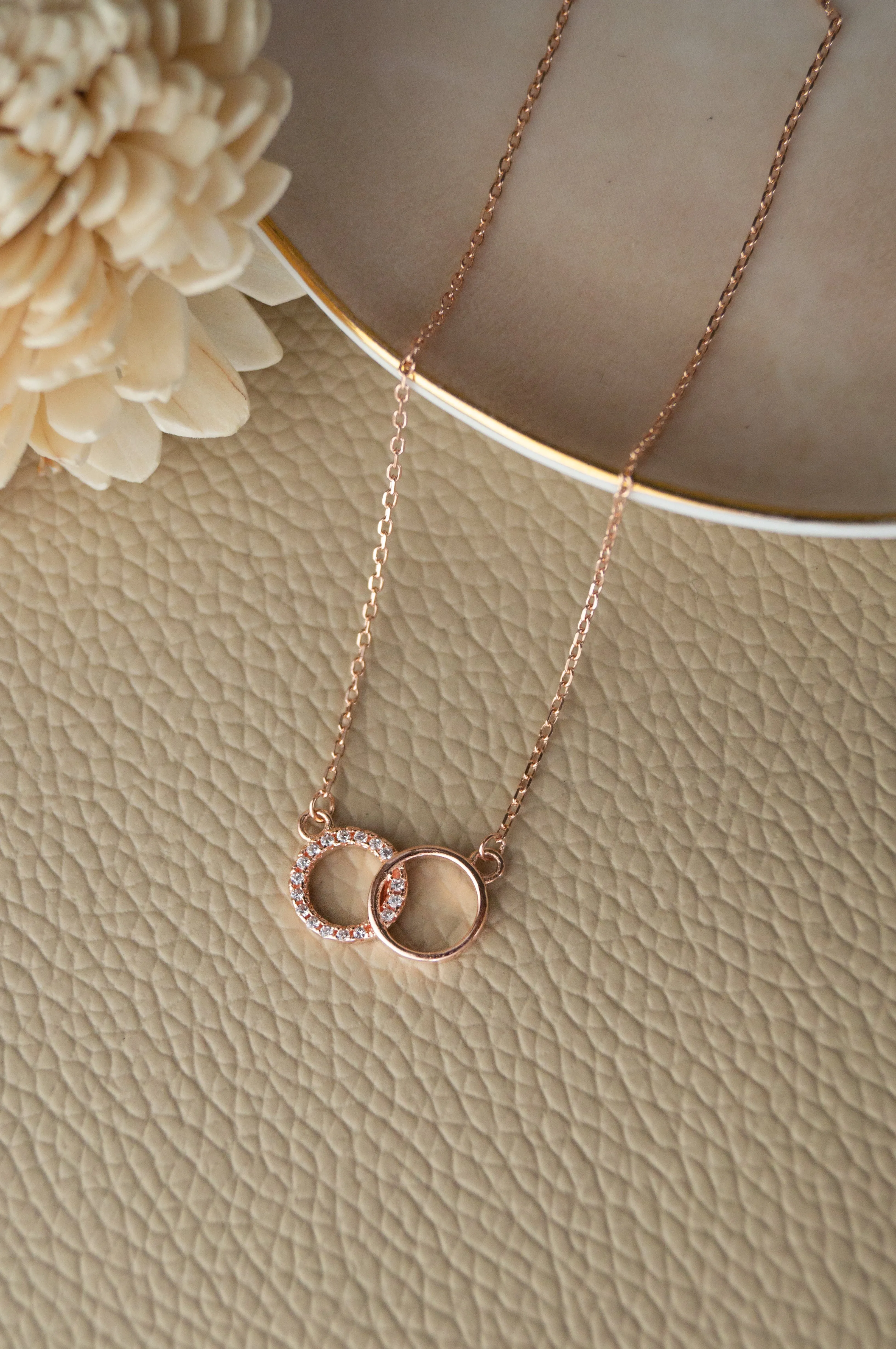 Interlinked Circles Rose Gold PLated Sterling Silver Chain Pendant