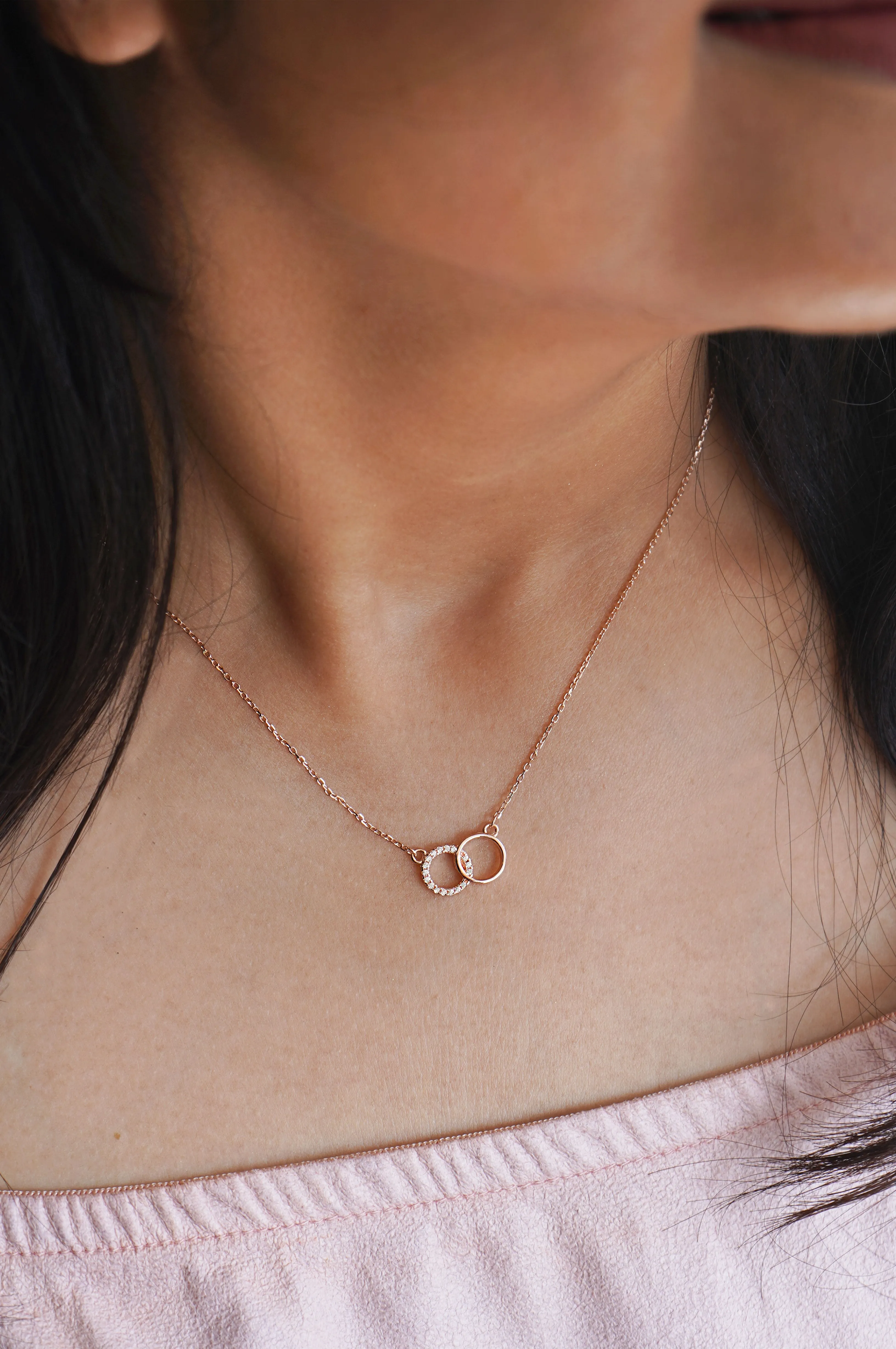 Interlinked Circles Rose Gold PLated Sterling Silver Chain Pendant