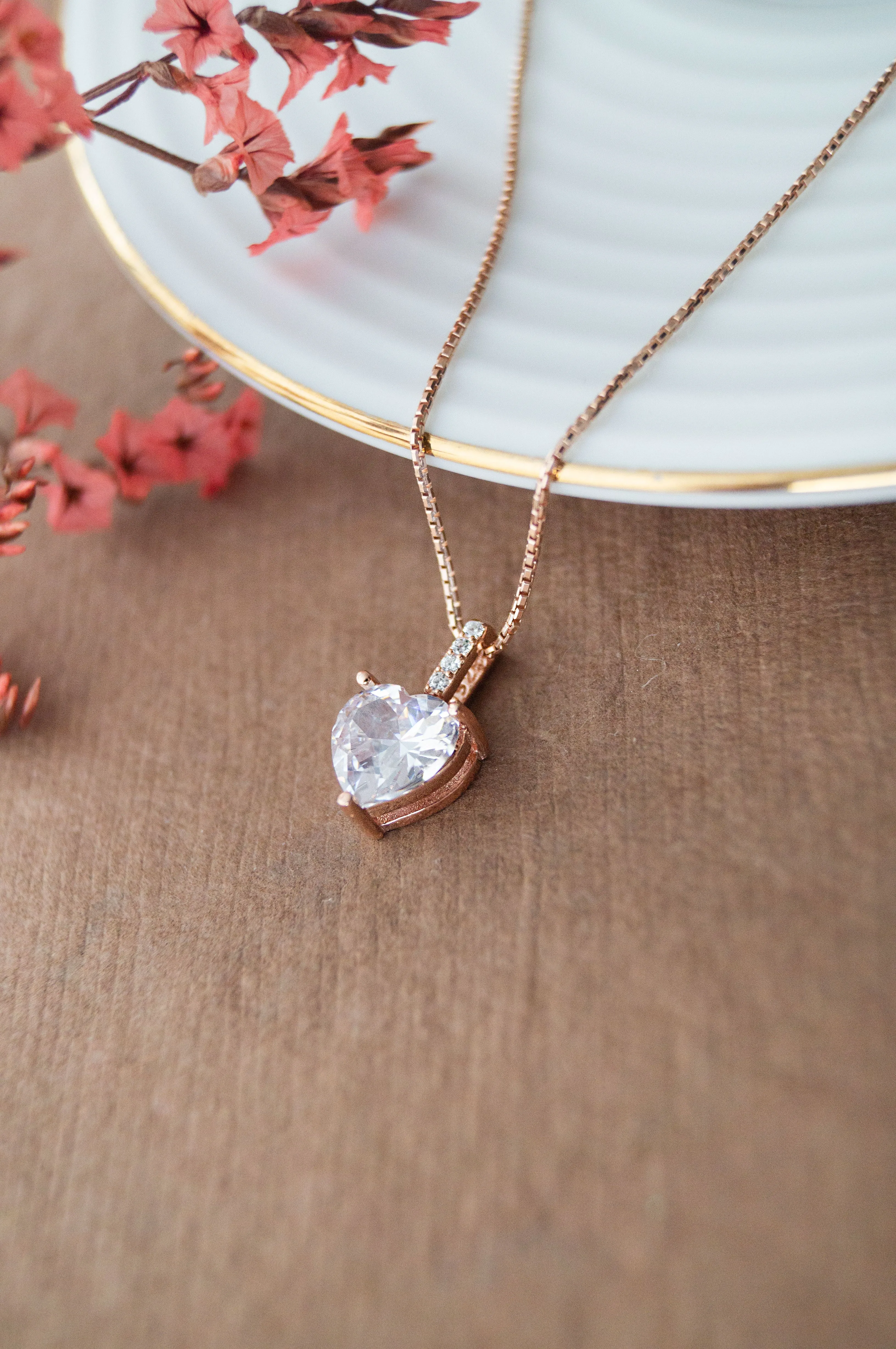 Lovable Heart Solitaire Rose Gold Plated Sterling Silver Pendant