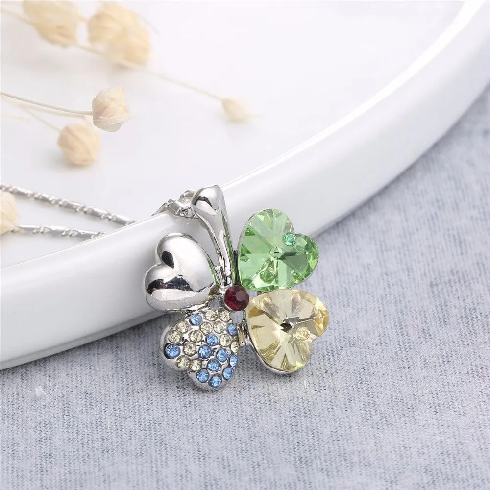 LUCKY CLOVER NECKLACE