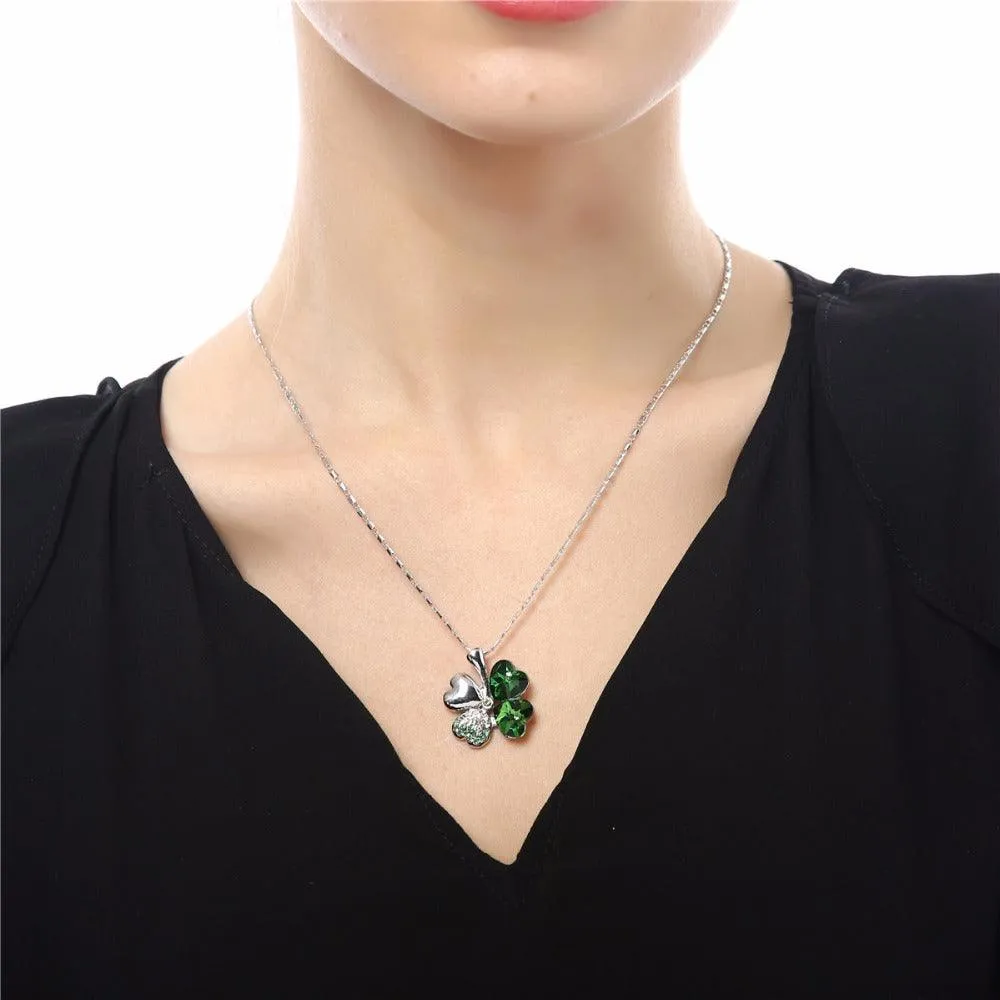 LUCKY CLOVER NECKLACE