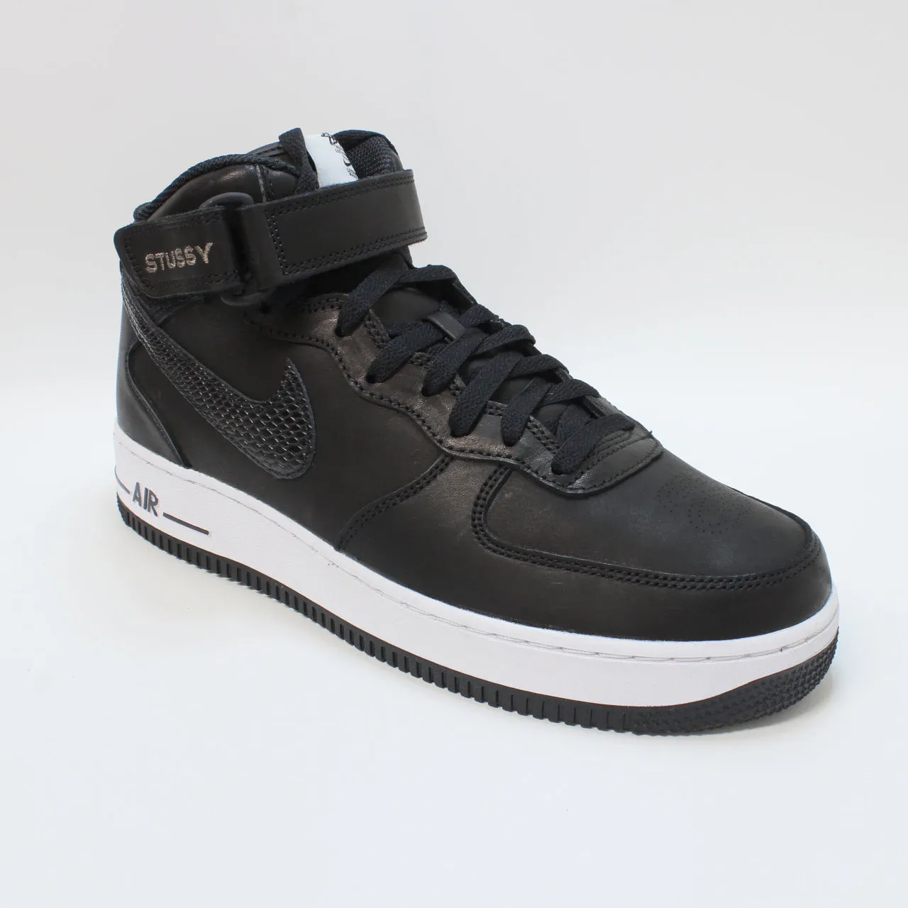 Nike Air Force 1 Mid Black Black Black Trainers