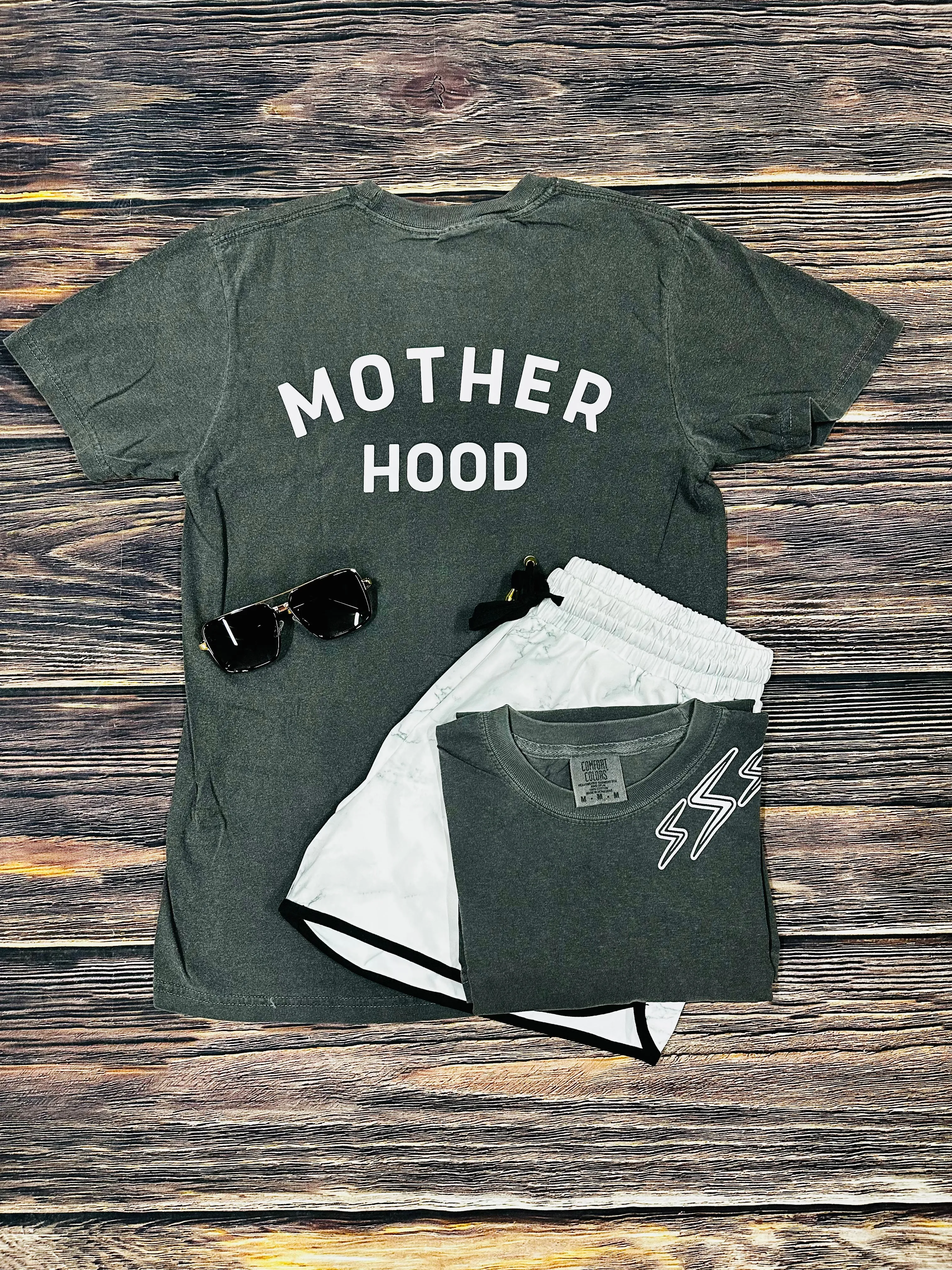 Pepper {MOTHERHOOD} Front   Back Pepper Crew Neck Tee