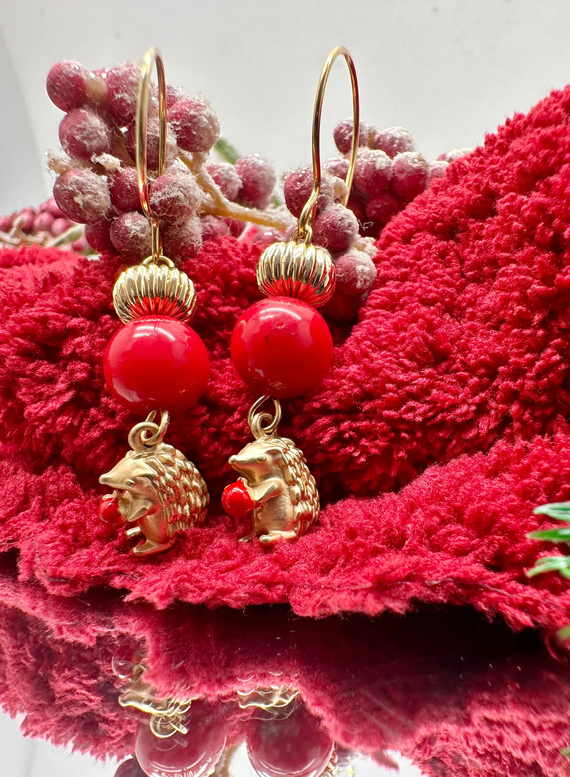 Red Bamboo With Hedgehog Dangle Earrings KE030