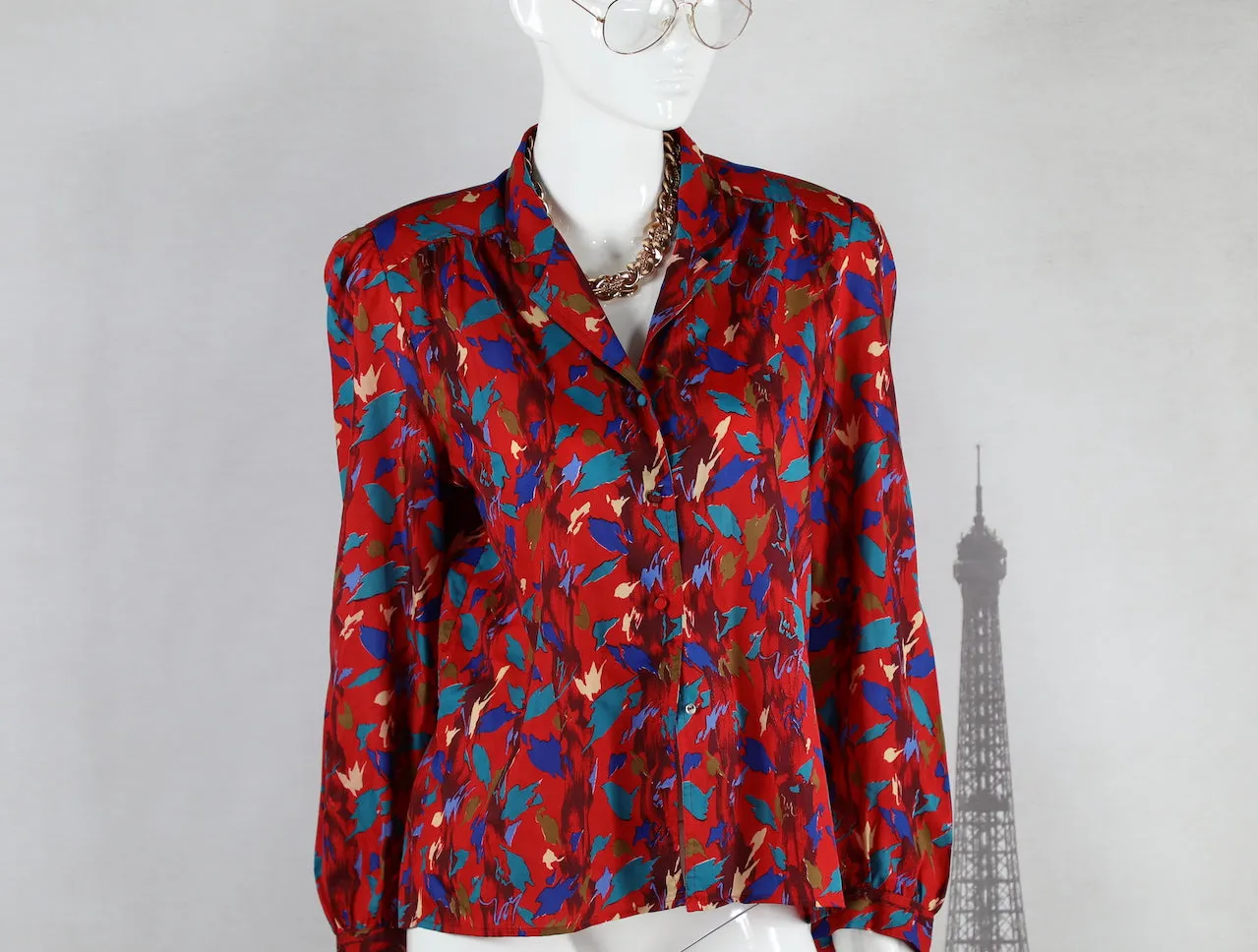 Smart Art Button Up (Fits up to a Size 14)