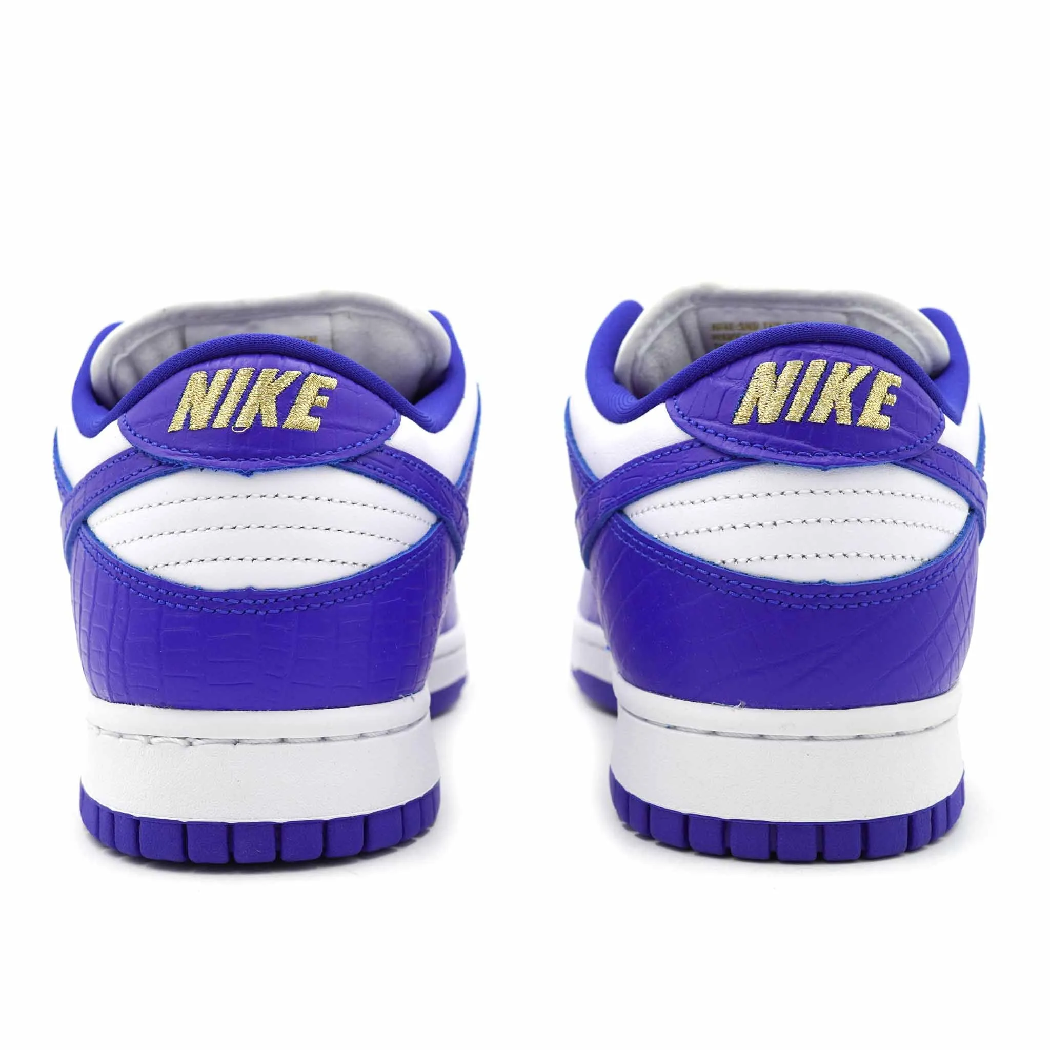 SUPREME X NIKE SB DUNK LOW STARS HYPER ROYAL 2021